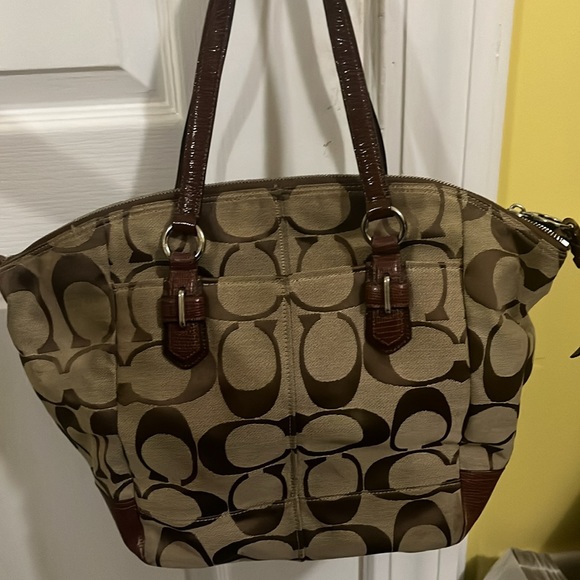 Like new Coach bag - In great condition. No rips, tears or stains. - Picture 2 of 5